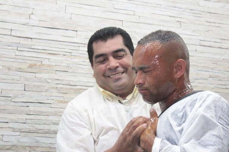 baptism-106057_1280